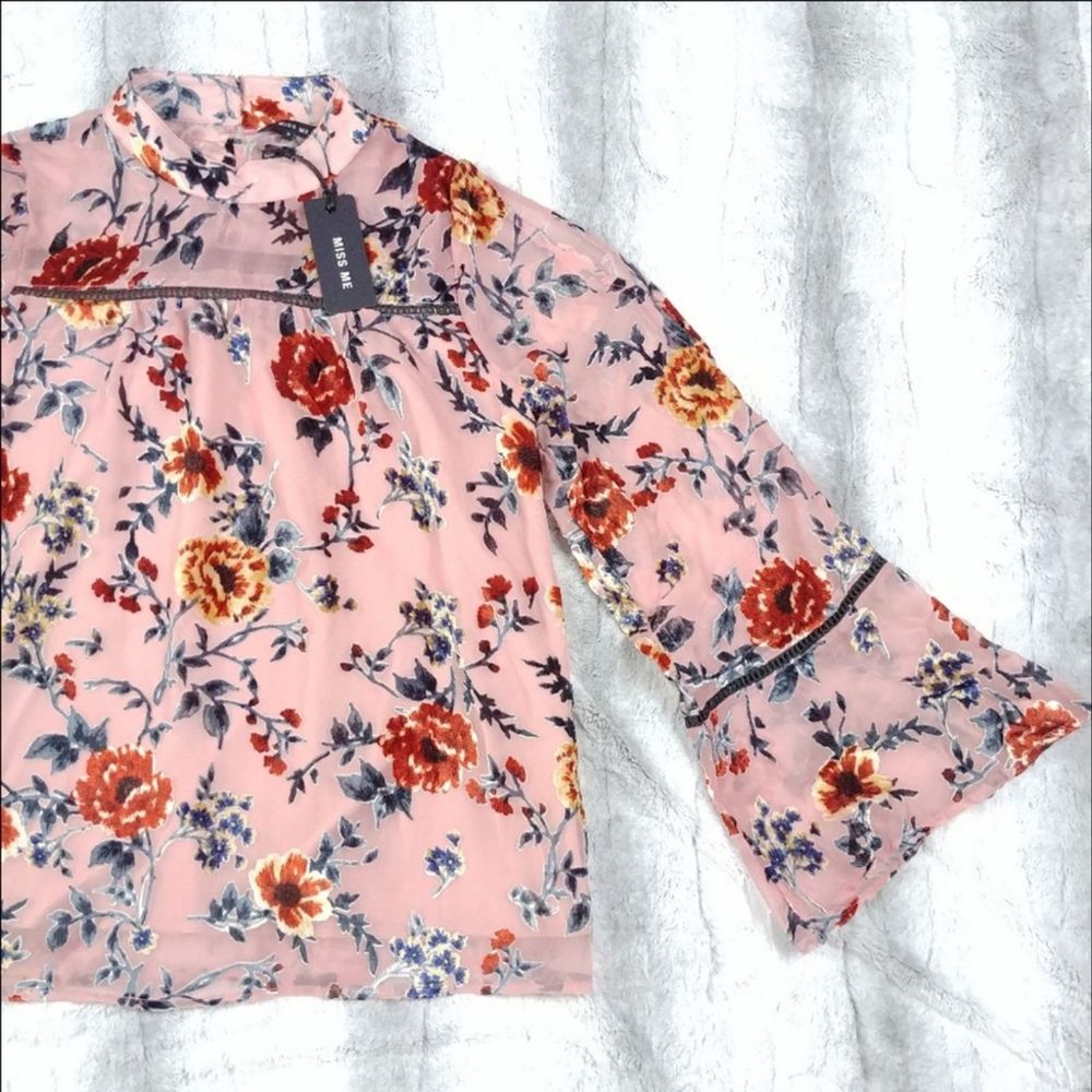 Miss Me Cold Shoulder Bell Sleeve Floral Blouse